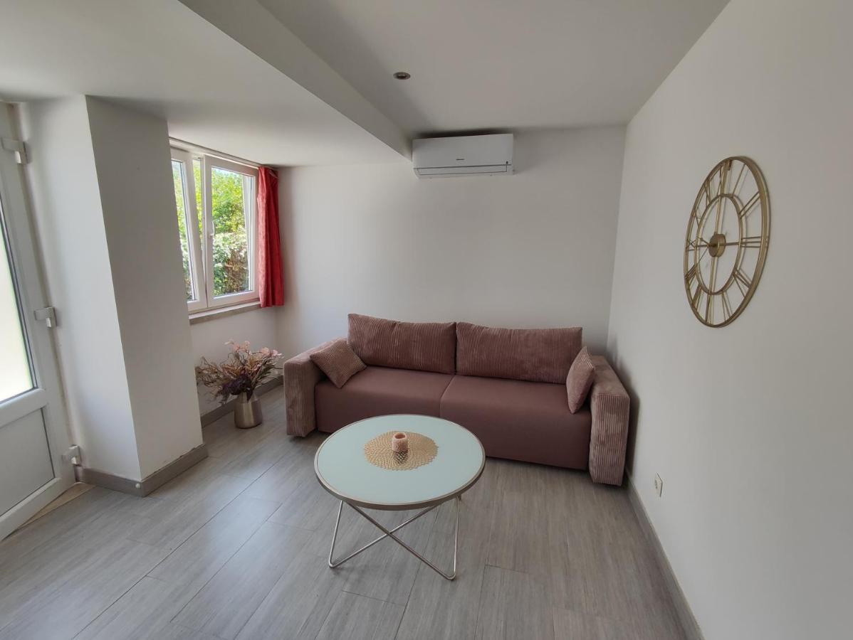 Zoric Apartments & Rooms 2 ดูบรอฟนิก ภายนอก รูปภาพ