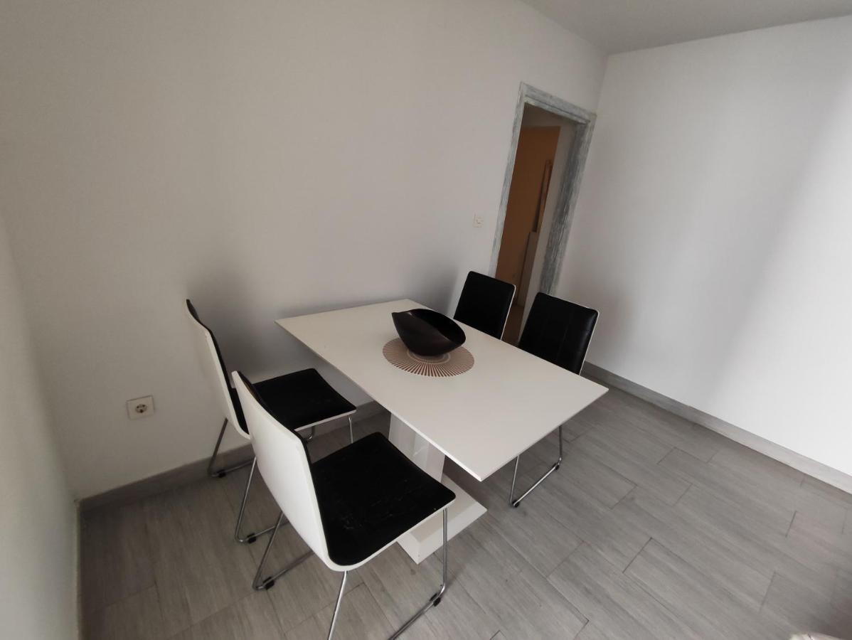 Zoric Apartments & Rooms 2 ดูบรอฟนิก ภายนอก รูปภาพ