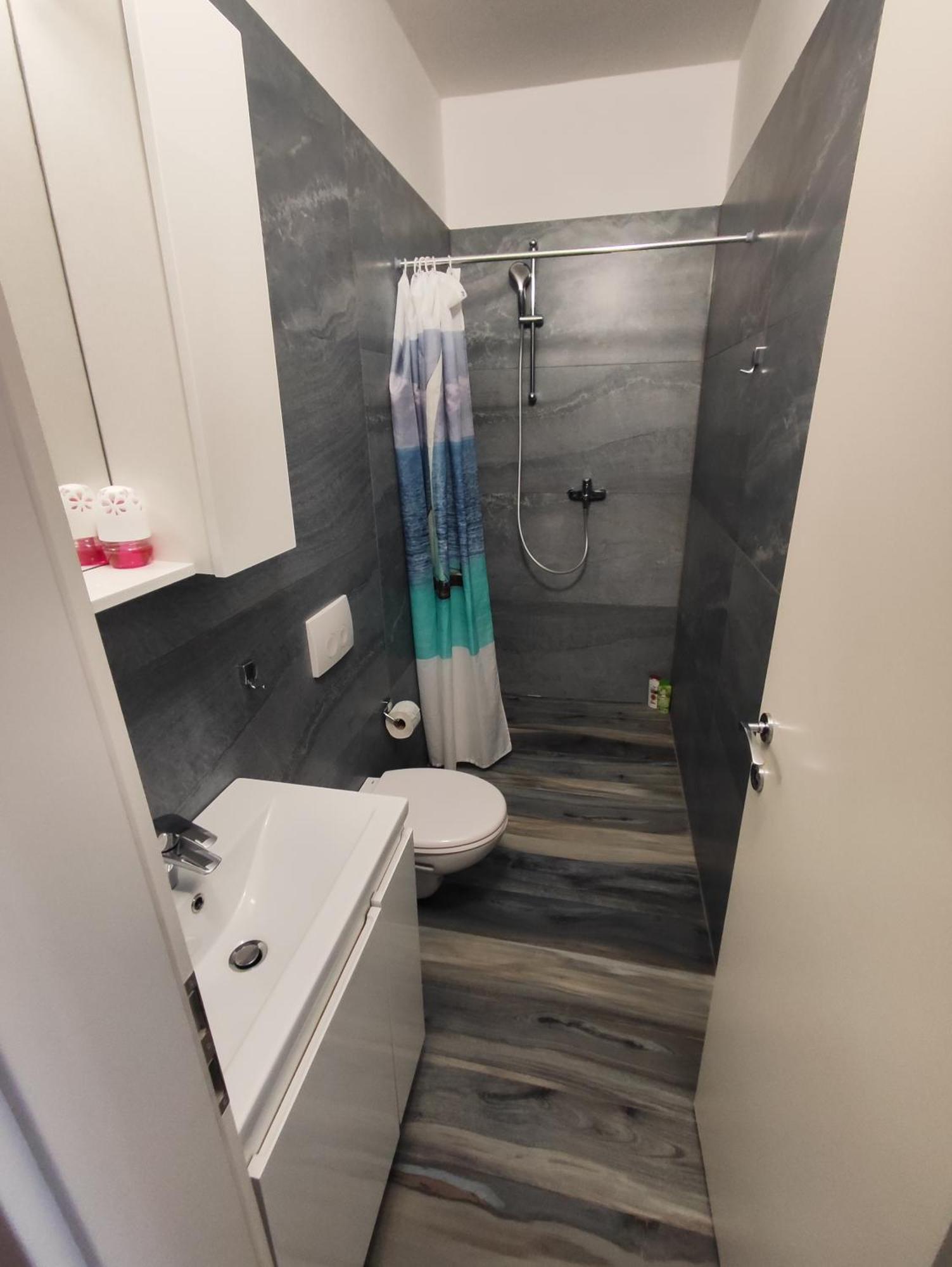 Zoric Apartments & Rooms 2 ดูบรอฟนิก ภายนอก รูปภาพ