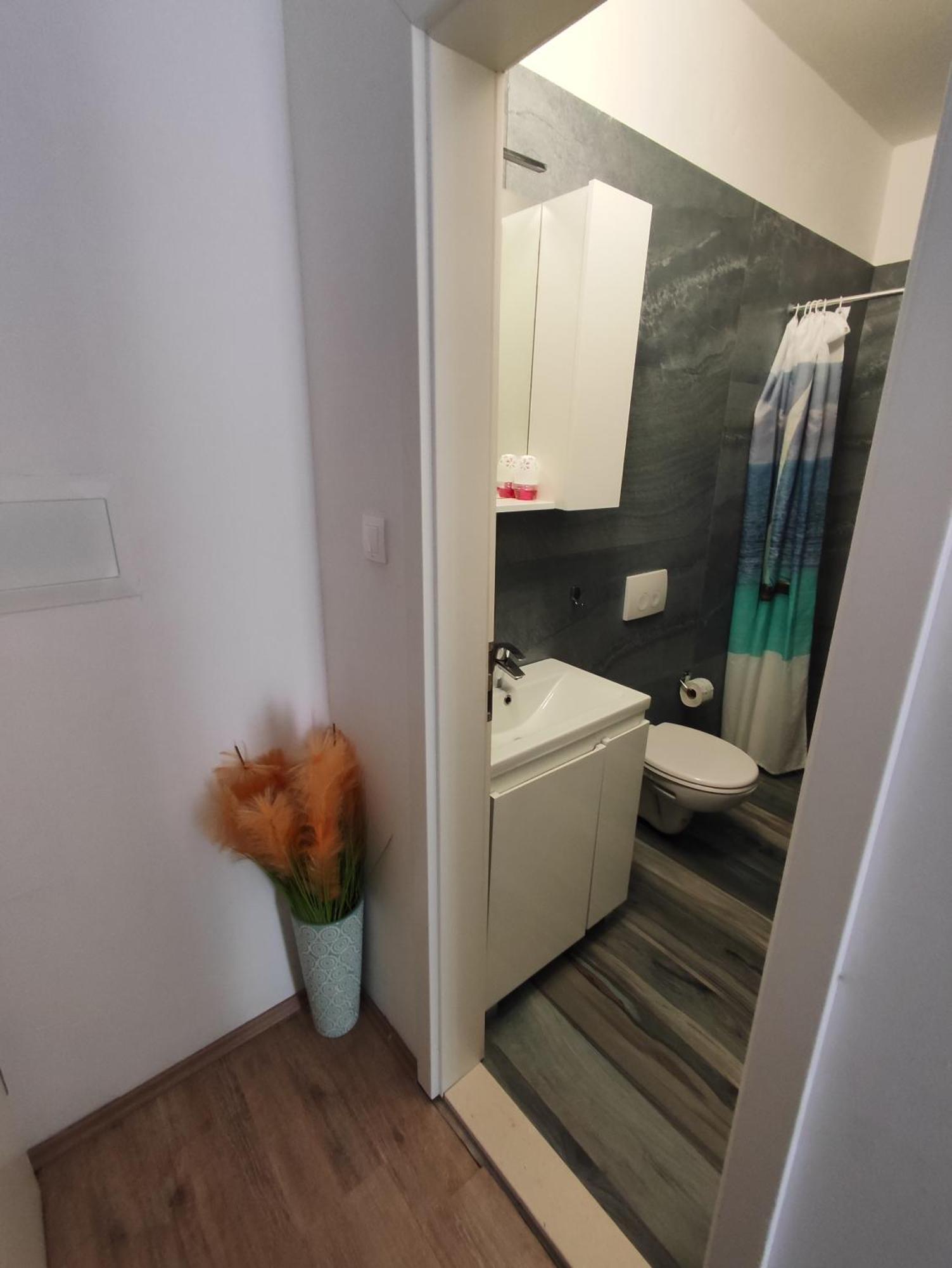Zoric Apartments & Rooms 2 ดูบรอฟนิก ภายนอก รูปภาพ